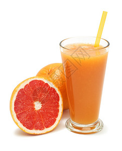 鲜榨葡萄柚汁玻璃杯中白色背景中图片