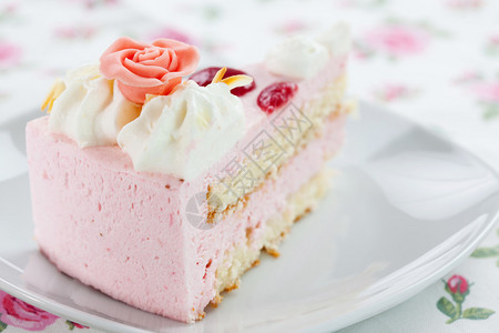 美味草莓奶油蛋糕详情图片