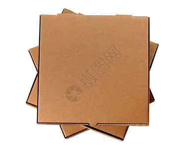 三个浅棕褐色披萨盒的整齐堆叠装在白色背景图片