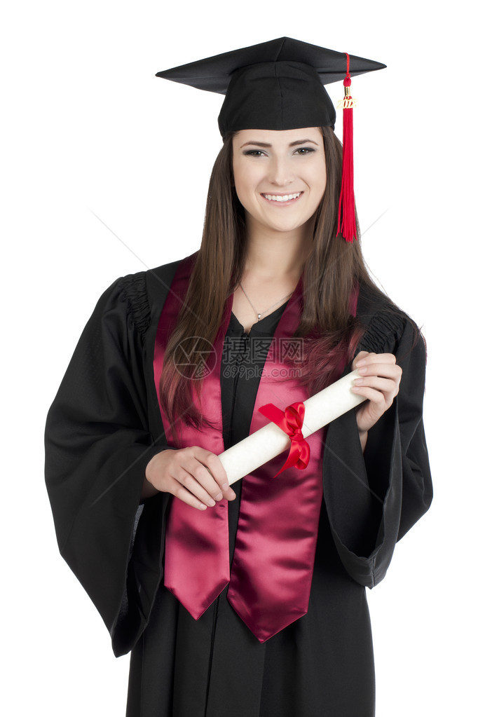 一名毕业女近身持有她的文凭在白
