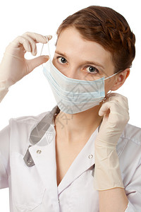 护士戴上医用口罩图片