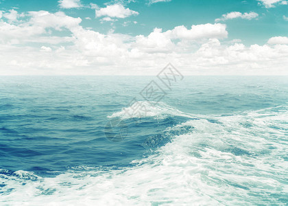 古老的抽象自然背景从船上冲浪的水泡沫在海洋中图片
