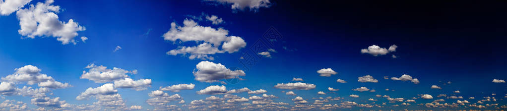 蓝天云全景图片