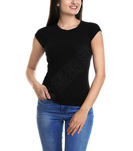 白色背景的黑色t恤的年轻女子设计样机图片