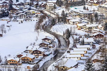 AustrianSPA和滑雪度假胜地BadGastei图片
