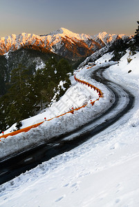 亚洲高山自然风景冬图片