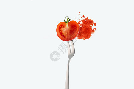 叉口番茄的一半和白面背景图片