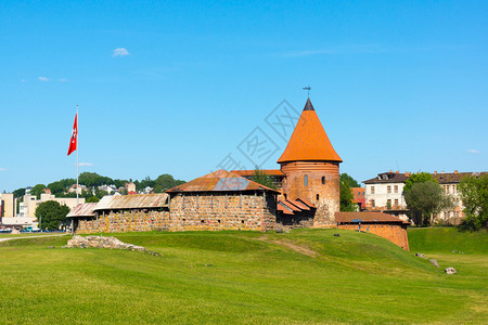 在立陶宛考纳斯的中世纪城堡白天在图片