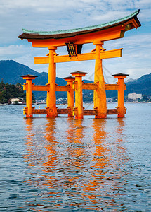 浮动鸟居门宫岛广岛日本背景图片