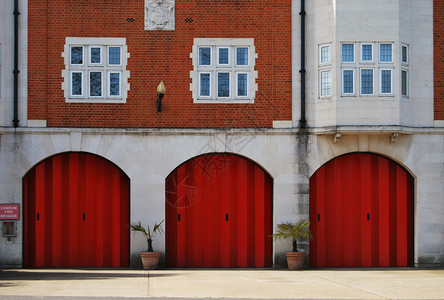 英国伦敦西北部消防站照背景图片