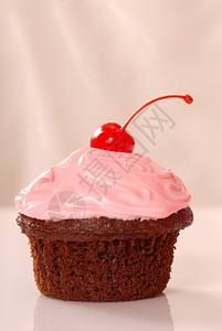 美味巧克力蛋糕粉红泡糖奶图片