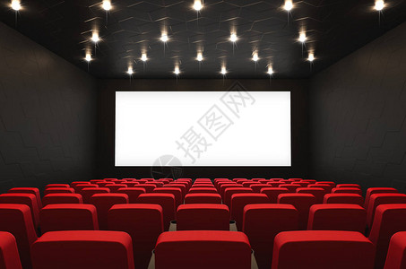 空的电影厅有空白屏幕和红图片