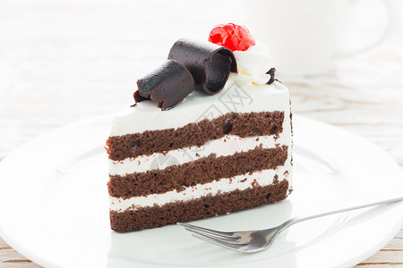 甜黑森林蛋糕背景图片