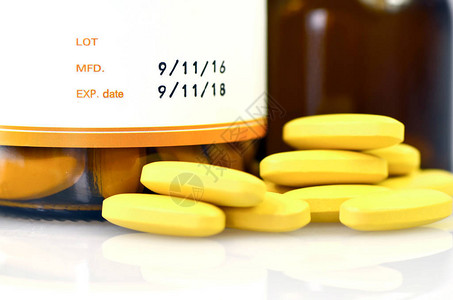 某些制药包装的制造日期和过期失效日期单图片