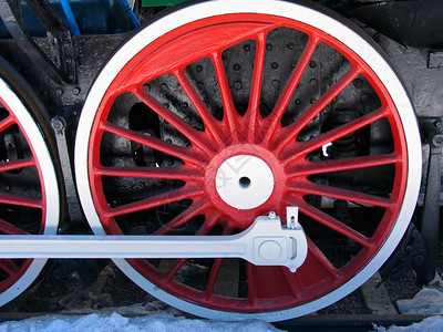 老俄国的红色轮子图片