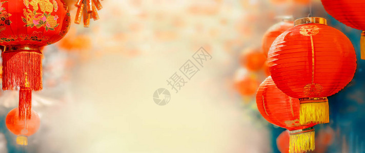 新年的灯笼在中华镇灯笼上的富字图片