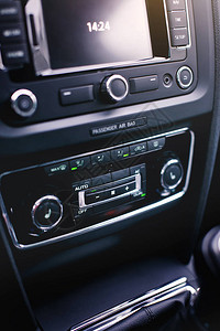 车内的空调按钮新车中的气候控制空调装置现代图片