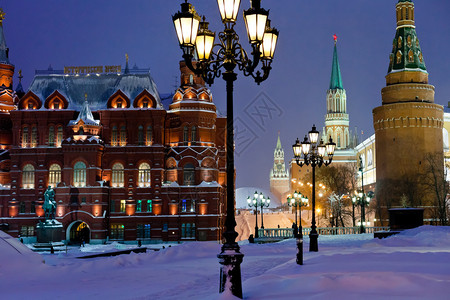 莫斯科雪冬季下雪之夜图片