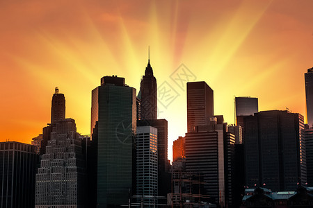 曼哈顿的剪影纽约市的日落图片