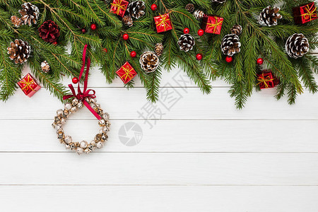 圣诞节背景枞树白色木制背景圣诞花图片