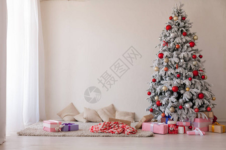 家居装饰白色圣诞树图片