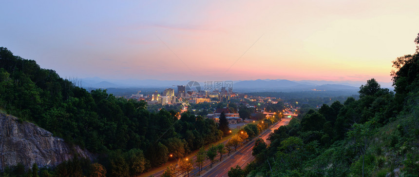 Asheville北卡罗来纳州天空线图片
