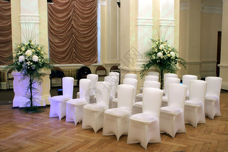 婚礼大厅和椅子图片