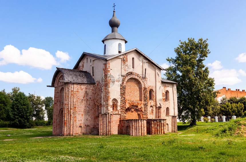Novgorod亚罗斯拉夫法院圣帕拉斯科瓦教堂图片