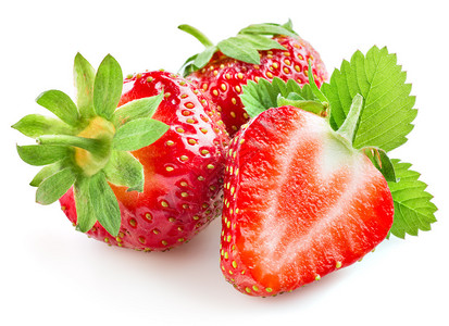 新鲜草莓一半被白色隔离背景图片