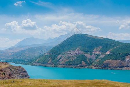 乌兹别克斯坦山中惊图片