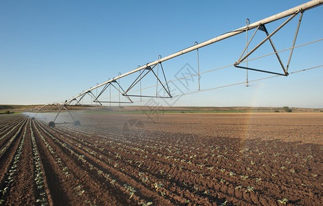 灌溉设备图片