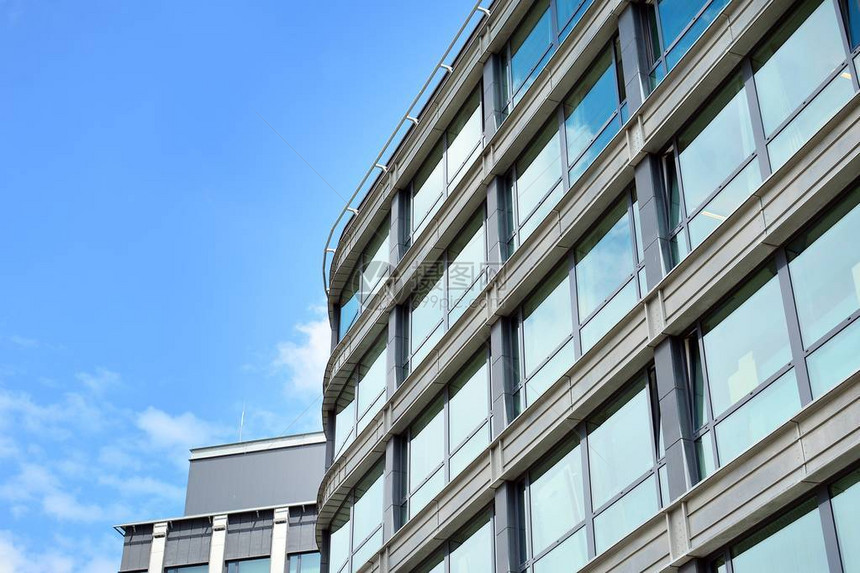 城市抽象背景现代玻璃面孔办公商业大楼细图片