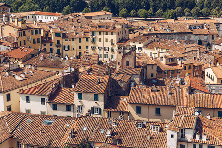意大利比萨市古老屋背景图片