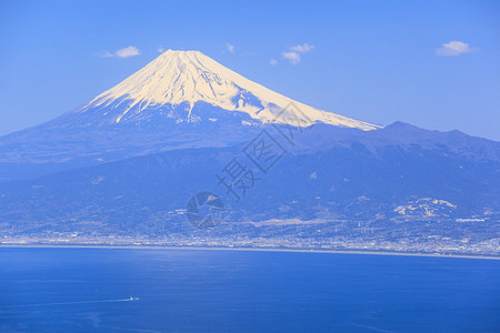 日本Izu半岛达鲁马山高原富士图片
