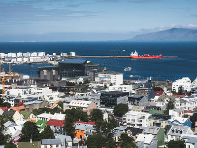冰岛Husavik城市和美丽图片