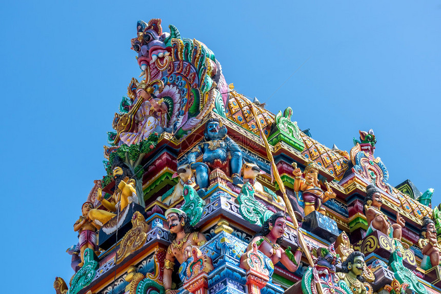 泰米尔印度教寺庙的美丽雕像图片