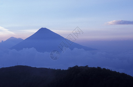 中美洲危地马拉危地马拉市附近的火山帕卡亚图片