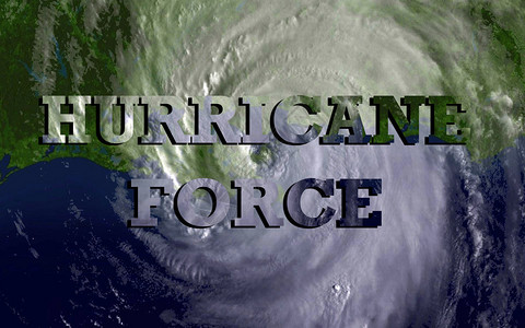卡特里娜飓风于2005年8月28日在墨西哥湾上空的卫星照片这张NOAA图像属于公共领域GOES124公里红外图像图像中间的粗体字背景图片