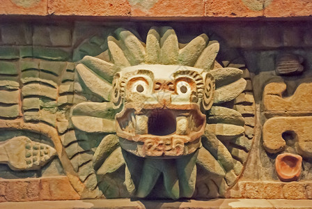 墨西哥城人类学博物馆前哥伦比亚人雕塑背景图片
