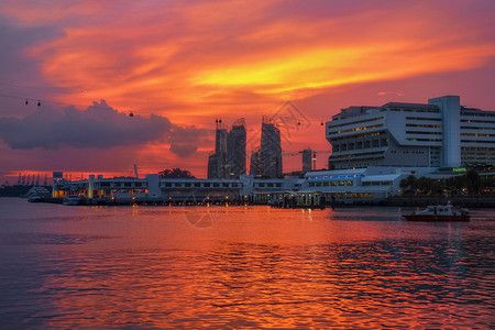 新加坡海港的日落时间图片
