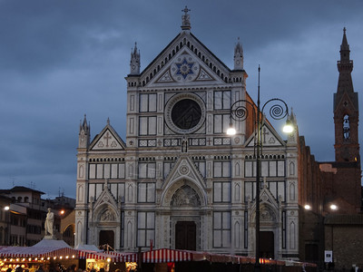 黄昏的意大利佛罗伦萨圣斯皮里托教堂图片