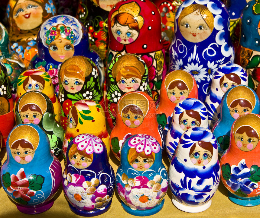 俄罗斯传统手工涂鸦娃叫做Matr图片