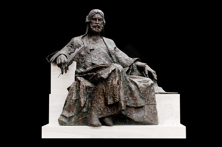 尼扎米甘贾维铜像图片