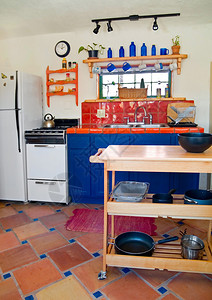 可爱的小厨房和漂图片