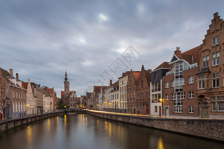 比利时布鲁日Bruges带教堂的M图片