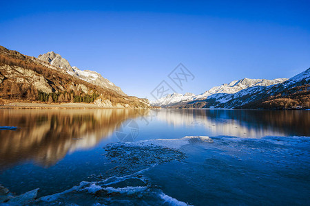 瑞士Sils湖冬季图片