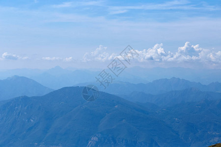意大利的蒙特贝尔多山蓝图片