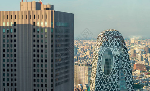 东京新宿天际线的鸟瞰图图片