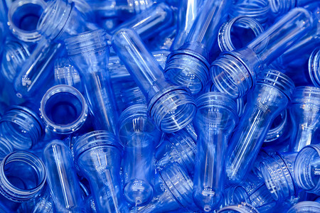 塑料瓶发泡过程的原材料注射过程样本单位图片