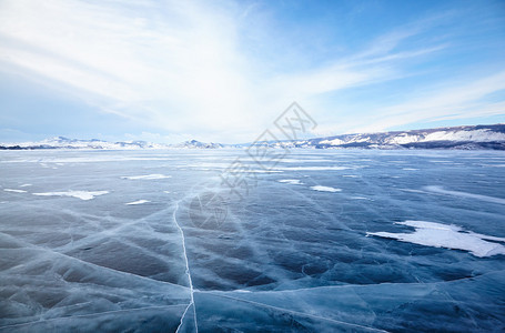 西伯利亚湖Baikal的冬季冰雪风景图片